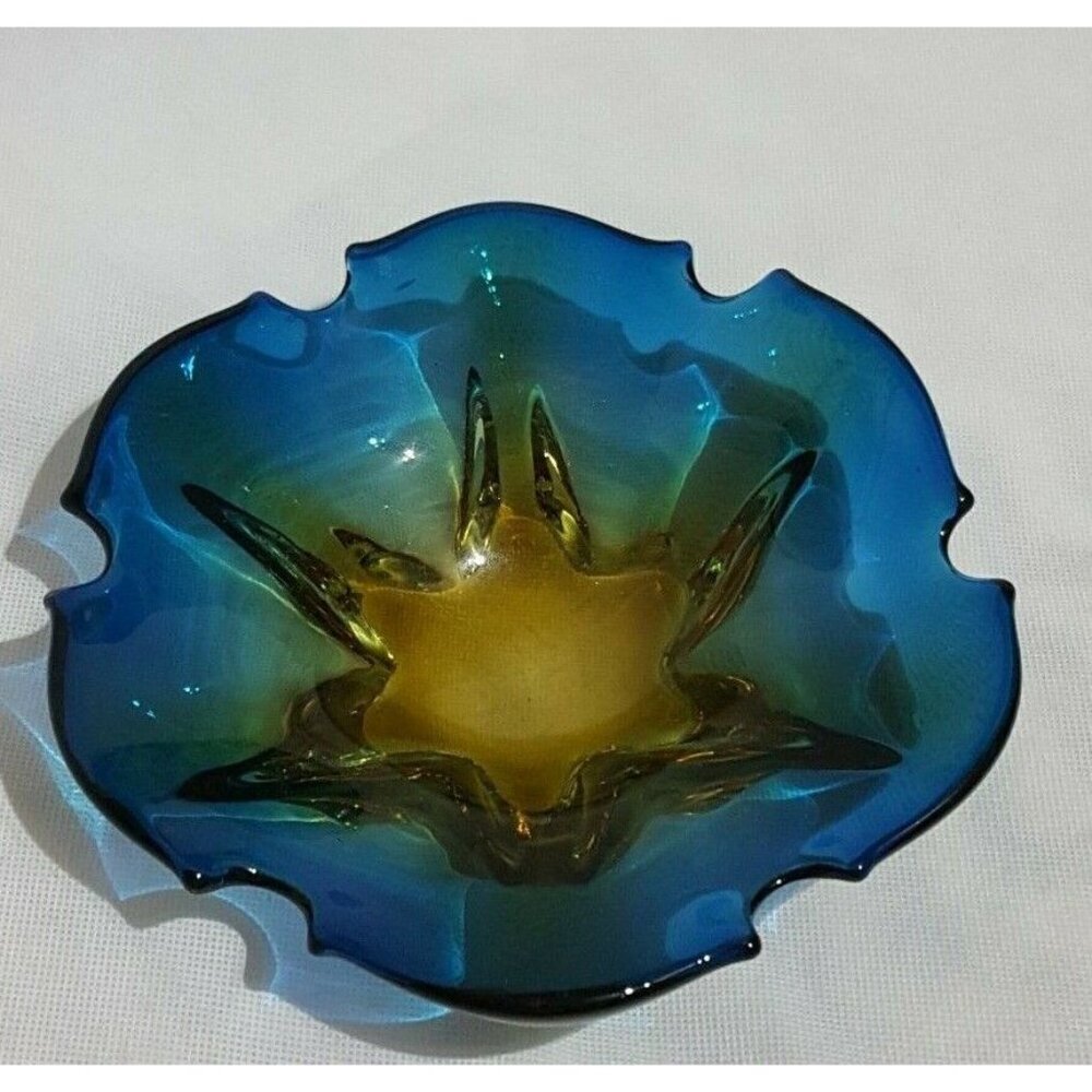 Art Glass Dish Bowl Trinket Ashtray Blue Amber Scallop 7.5" Heavy - Picture 2 of 6